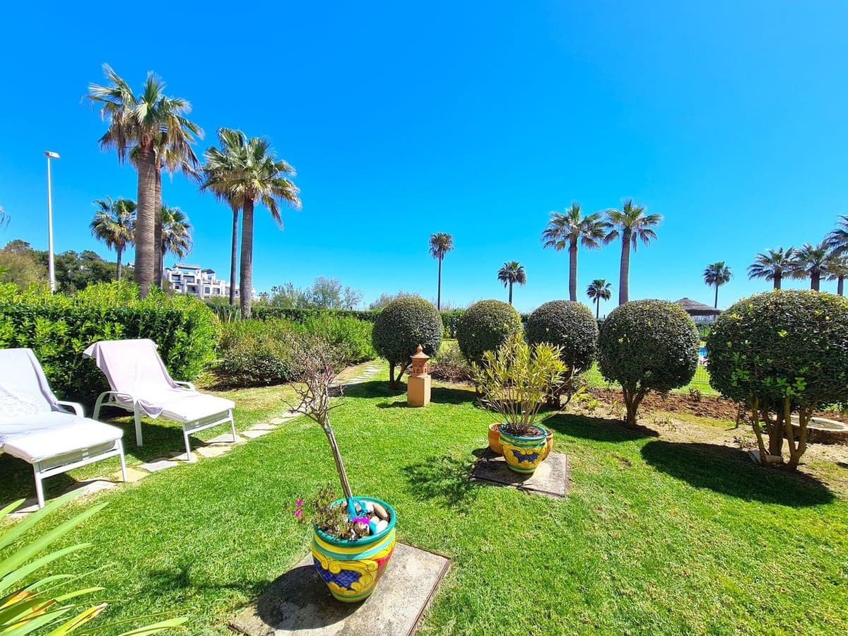 2 soveværelse Lejlighed til salg i Casares med swimmingpool garage - € 499.000 (Ref: 8913037)