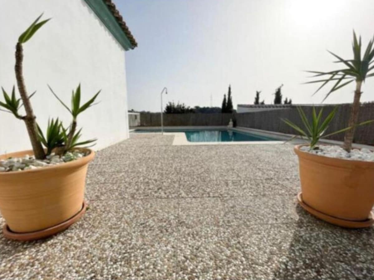 5 sovrum Villa till salu i San Roque med garage - 770 000 € (Ref: 8917810)