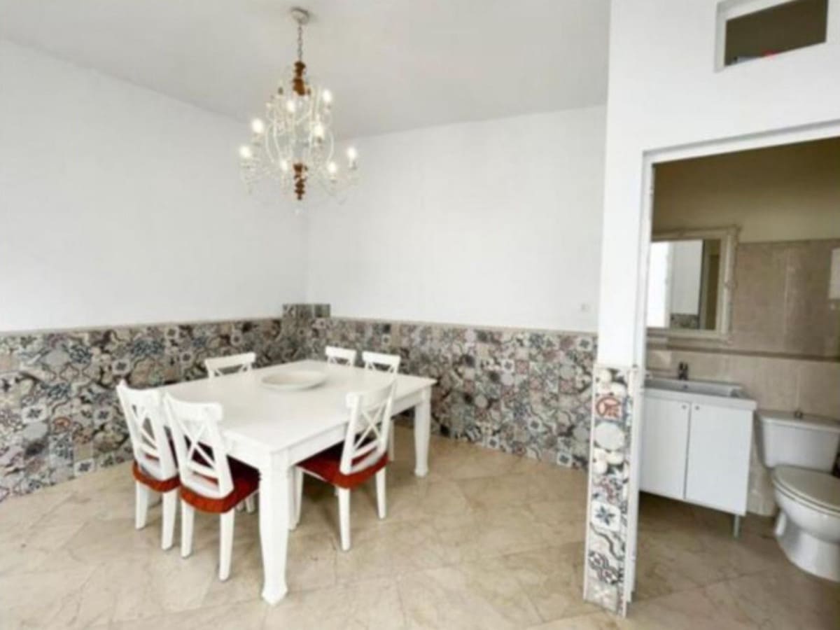 5 sovrum Villa till salu i San Roque med garage - 770 000 € (Ref: 8917810)