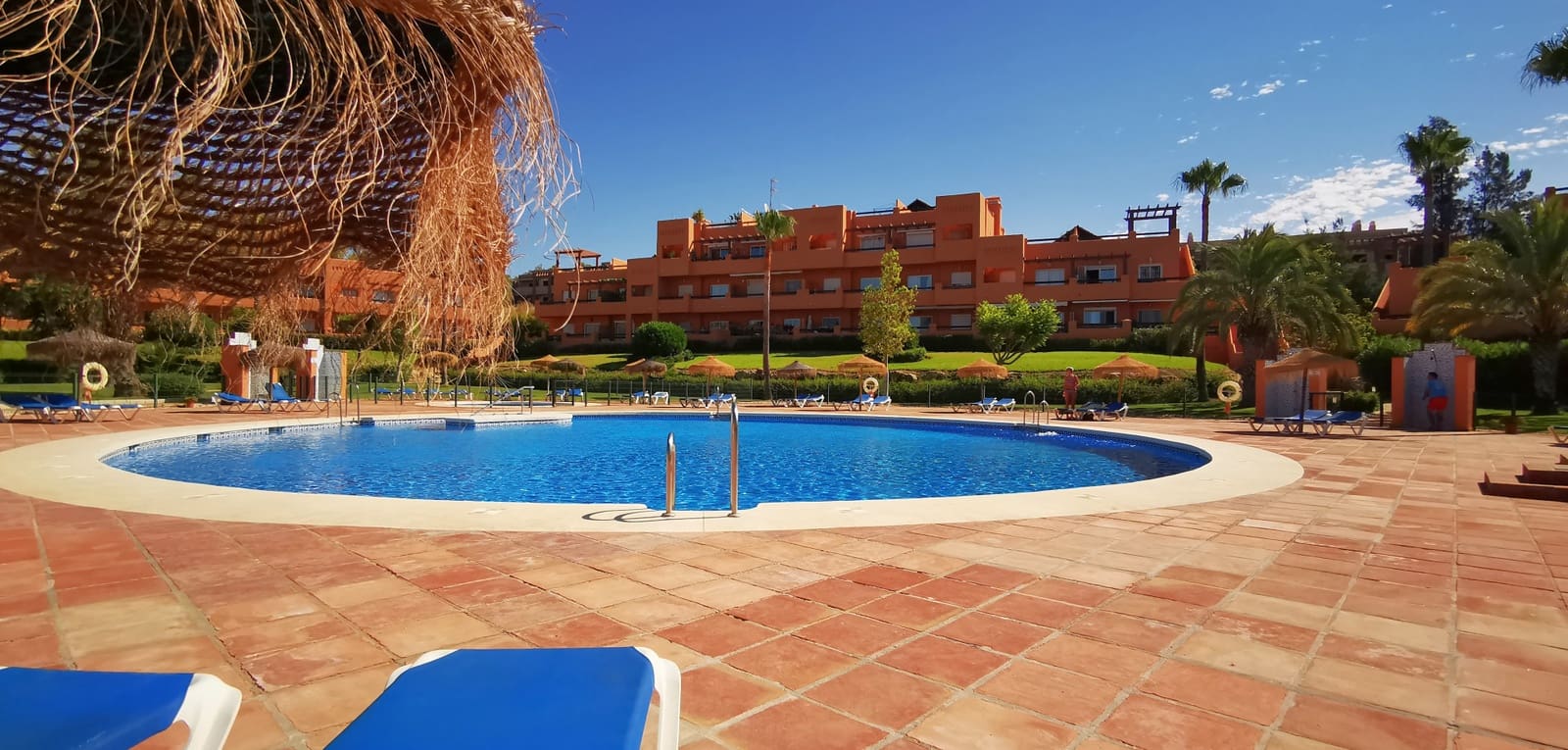 2 soveværelse Penthouse til salg i Casares med swimmingpool garage - € 288.000 (Ref: 8921247)