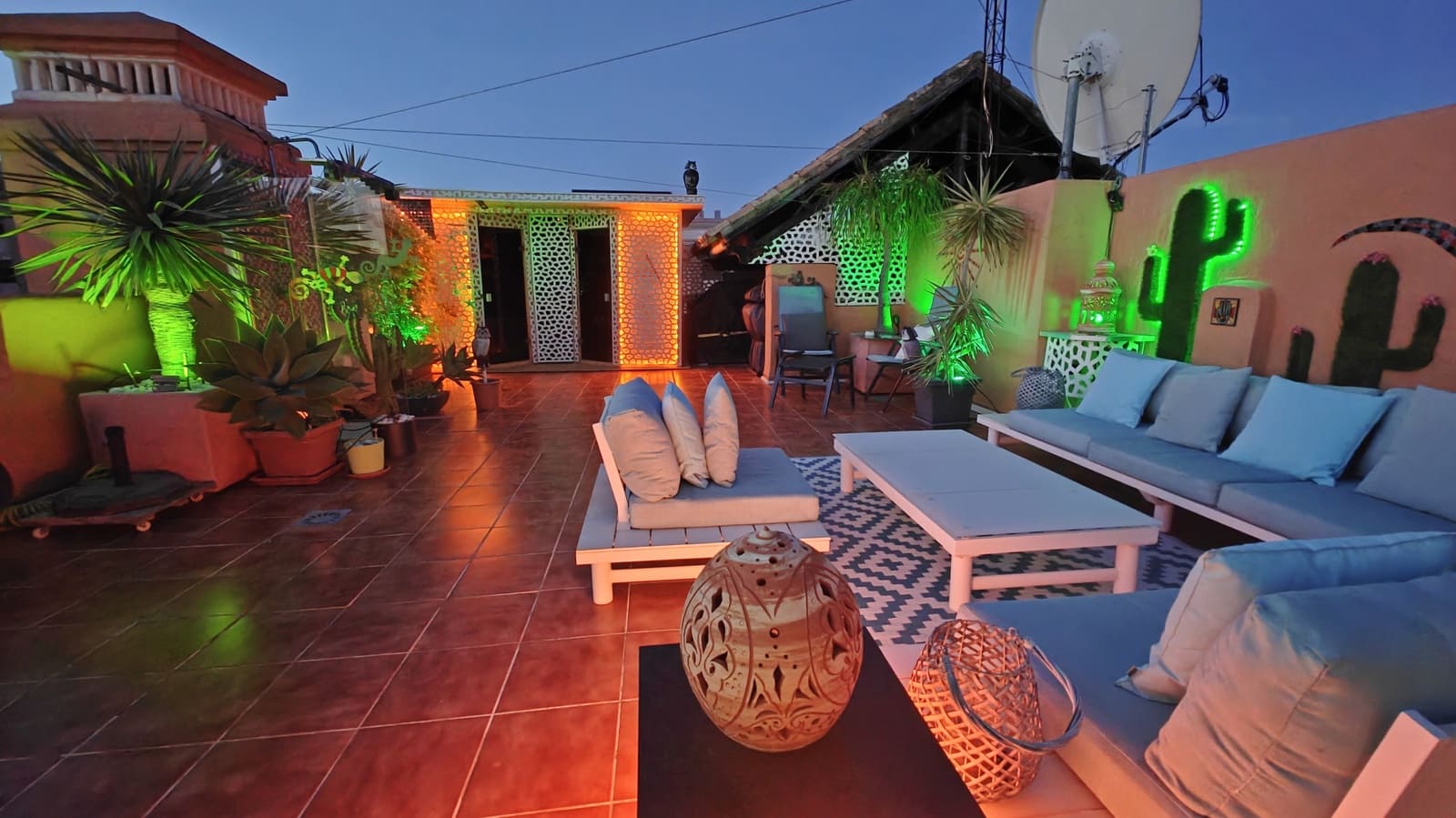 2 soveværelse Penthouse til salg i Casares med swimmingpool garage - € 288.000 (Ref: 8921247)