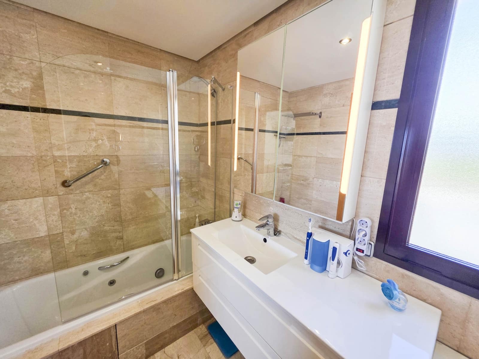 2 soveværelse Penthouse til salg i Casares med swimmingpool garage - € 499.000 (Ref: 8948780)