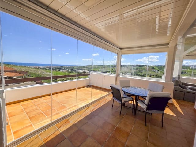 2 soverom Penthouse til salgs i Casares med svømmebasseng garasje - € 499 000 (Ref: 8948780)
