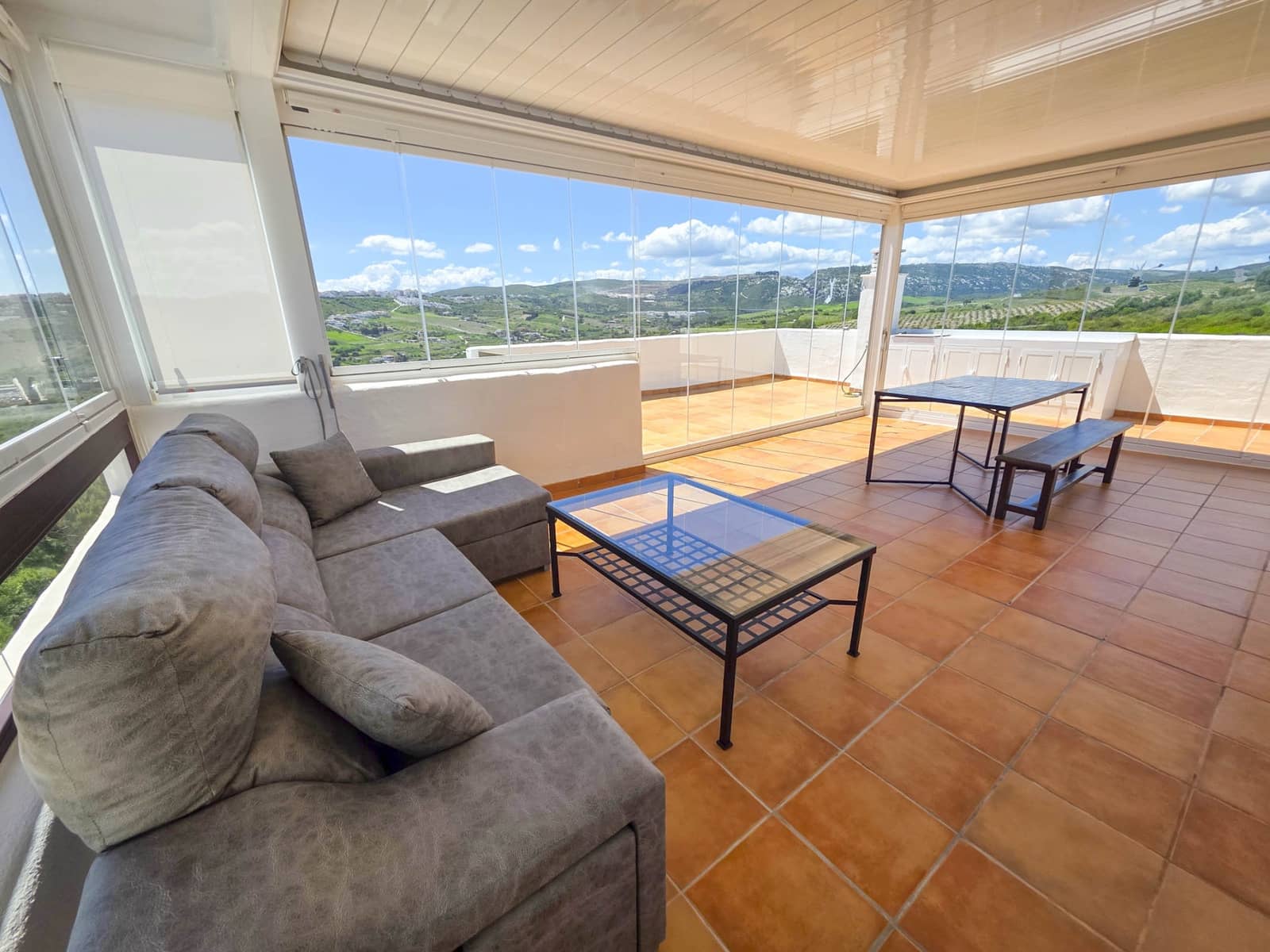 2 sypialnia Penthouse na sprzedaż w Casares z basenem garażem - 499 000 € (Ref: 8948780)