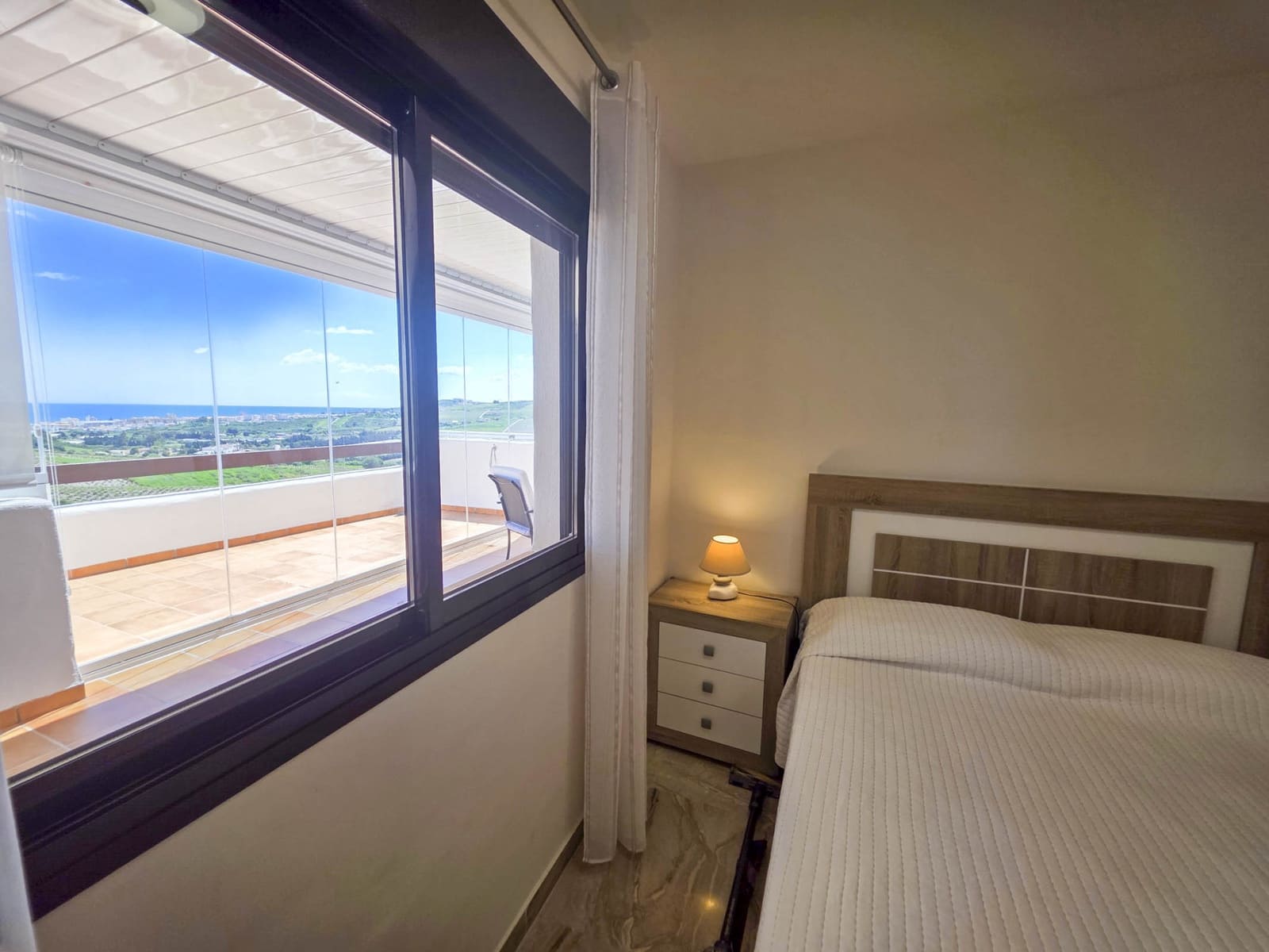 2 sypialnia Penthouse na sprzedaż w Casares z basenem garażem - 499 000 € (Ref: 8948780)