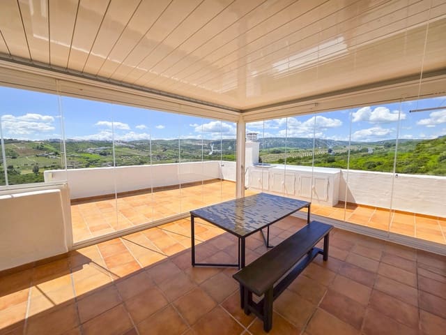 2 slaapkamer Penthouse te koop in Casares met zwembad garage - € 499.000 (Ref: 8948780)