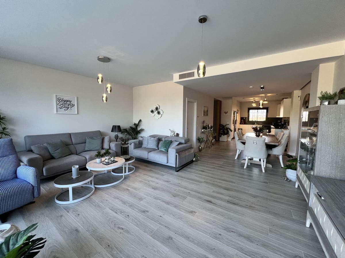 4 soveværelse Byhus til salg i Sotogrande med garage - € 869.000 (Ref: 8950604)