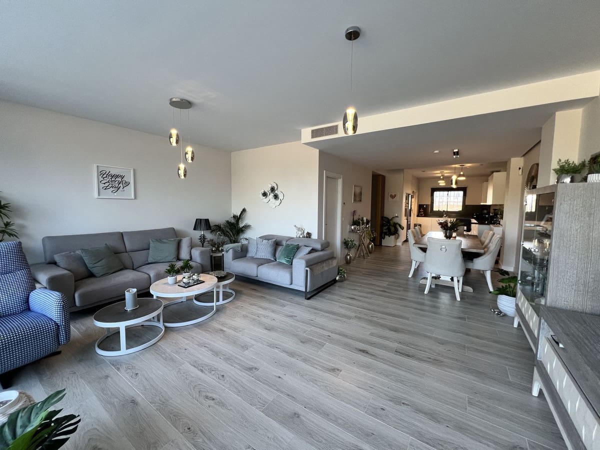 4 chambre Maison de Ville à vendre à Sotogrande avec garage - 869 000 € (Ref: 8950604)