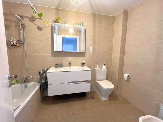 4 soverom Hus til salgs i Sotogrande, San Roque med garasje - € 869 000 (Ref: 8950604)