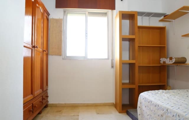 4 chambre Appartement à vendre à Centro, Estepona - 385 000 € (Ref: 8954477)