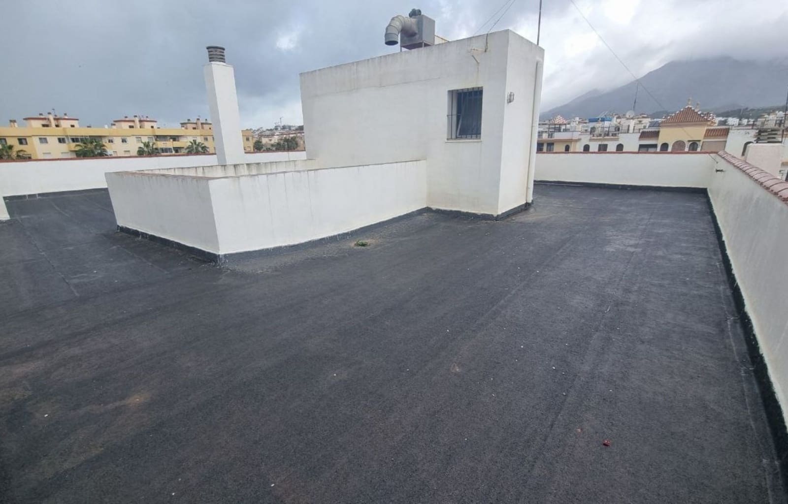 4 makuuhuone Huoneisto myytävänä paikassa Estepona - 385 000 € (Ref: 8954477)