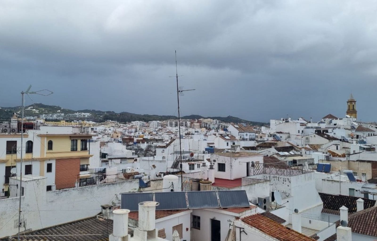 4 makuuhuone Huoneisto myytävänä paikassa Estepona - 385 000 € (Ref: 8954477)