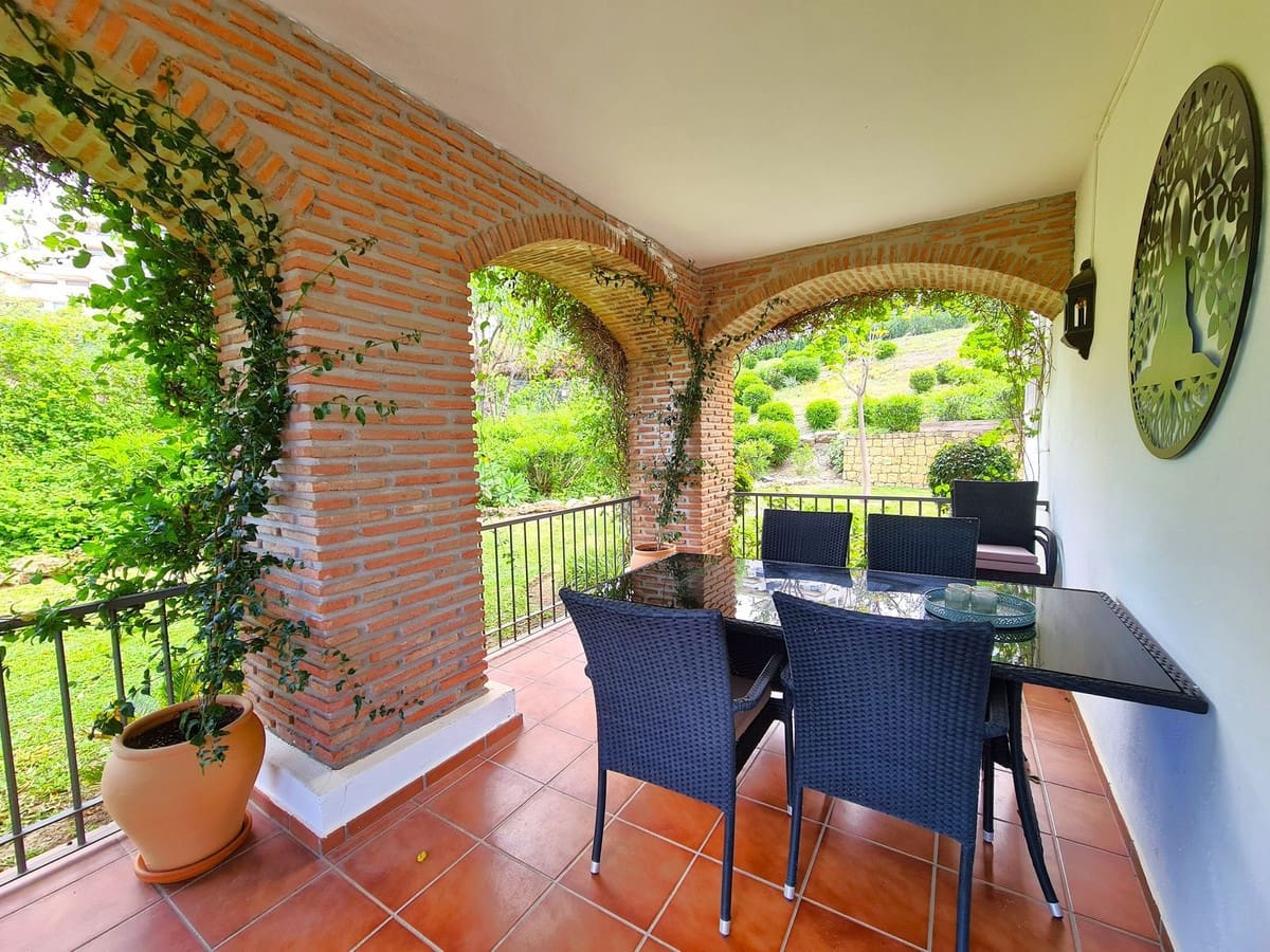 3 soverom Leilighet til salgs i Benahavis med svømmebasseng garasje - € 675 000 (Ref: 8976051)