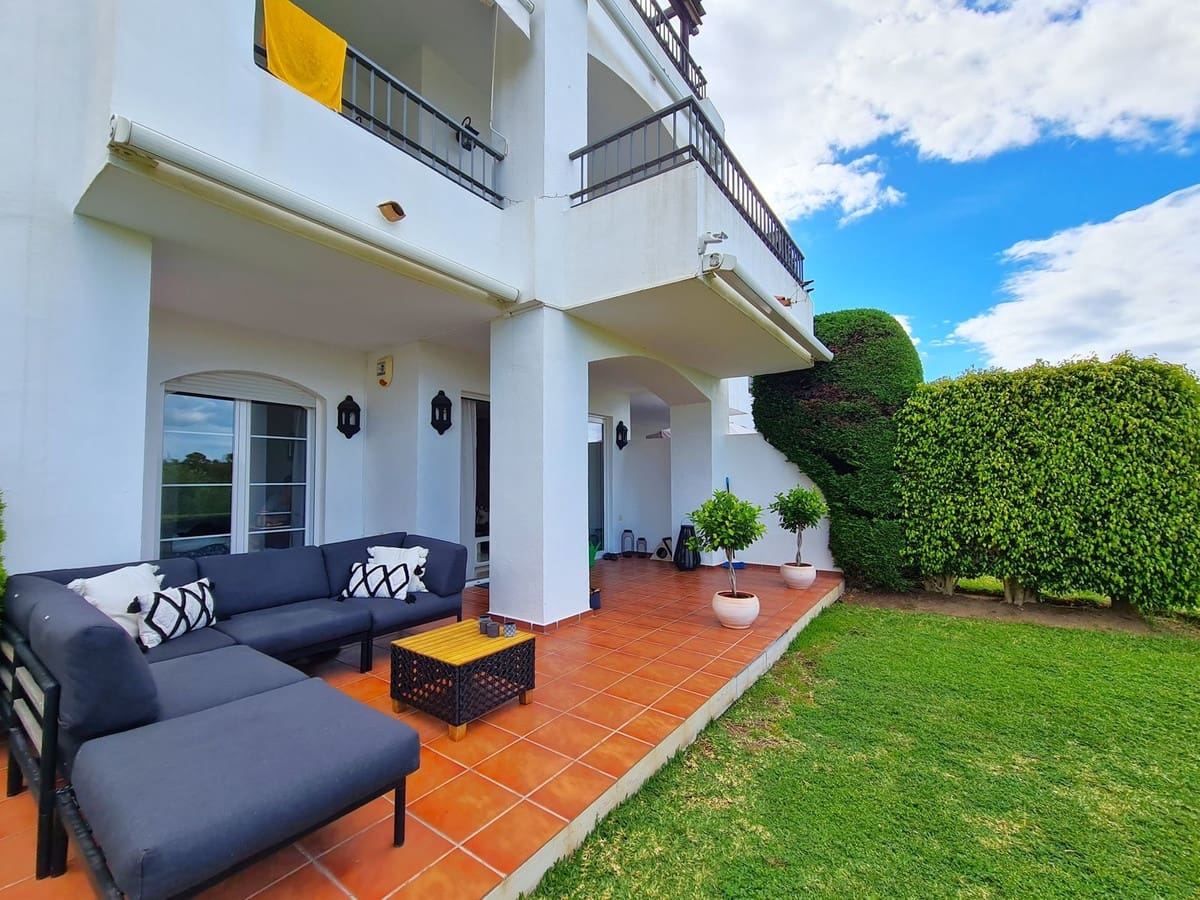 Apartamento de 3 habitaciones en Benahavís en venta con piscina garaje - 675.000 € (Ref: 8976051)