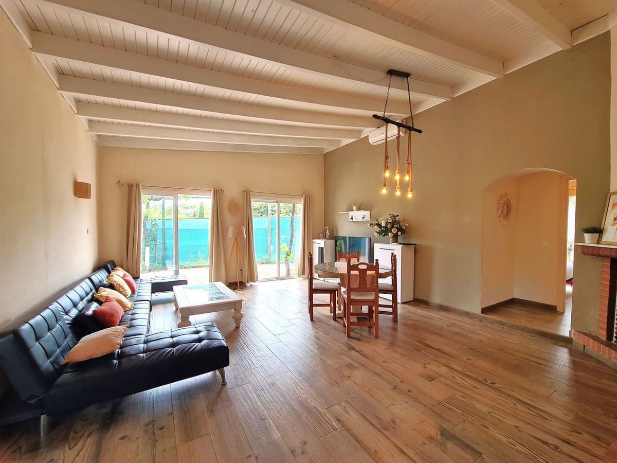 2 soveværelse Finca/Landehus til salg i Cancelada med swimmingpool garage - € 380.000 (Ref: 8985558)