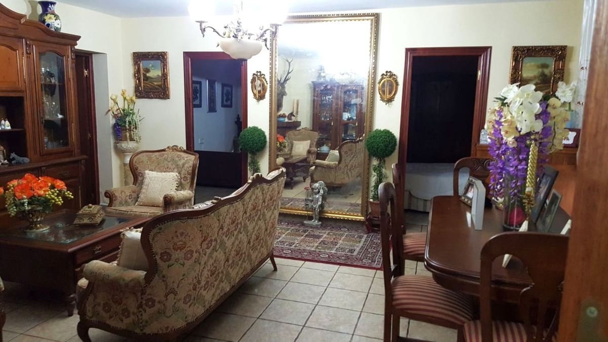 3 soverom Finca/Herregård til salgs i San Martin del Tesorillo med garasje - € 600 000 (Ref: 8985559)