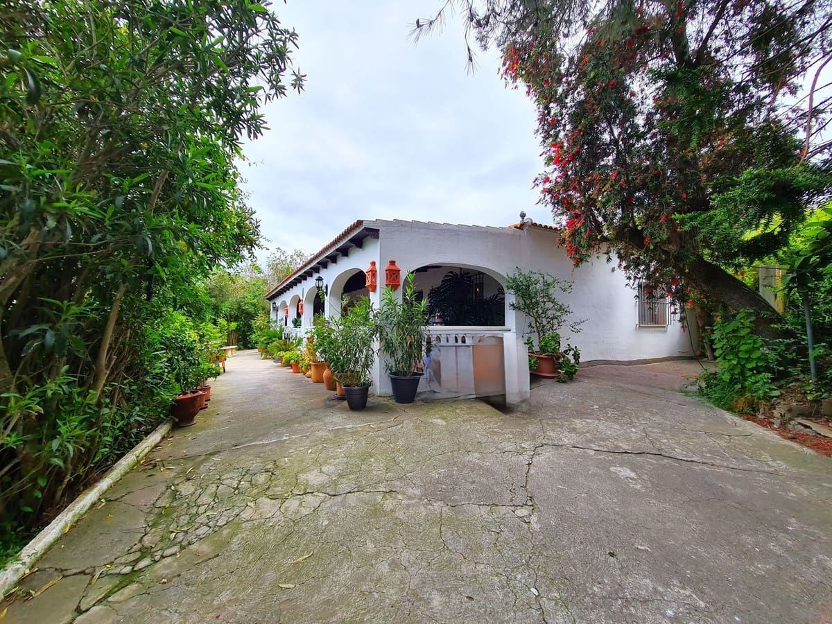 3 soverom Finca/Herregård til salgs i San Martin del Tesorillo med garasje - € 600 000 (Ref: 8985559)