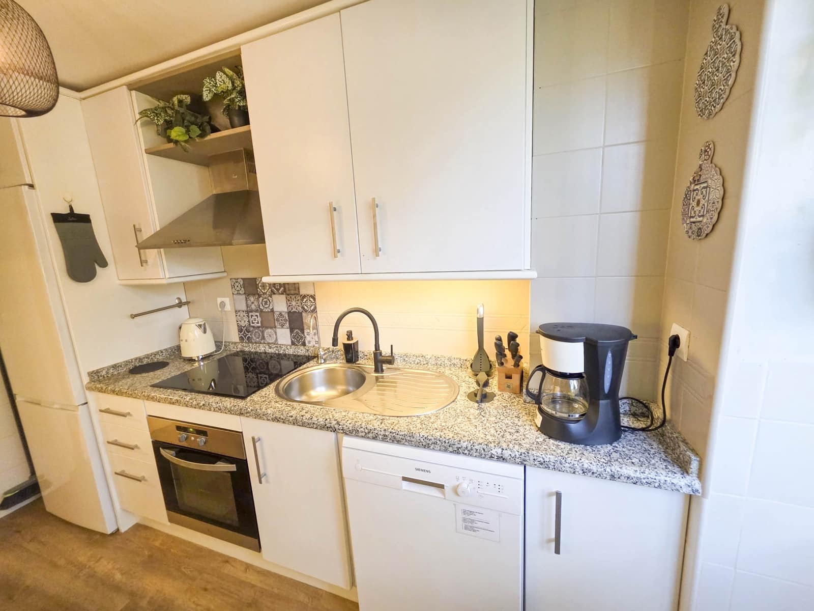 2 bedroom Apartment for sale in Casares with pool garage - € 249,900 (Ref: 8988192)