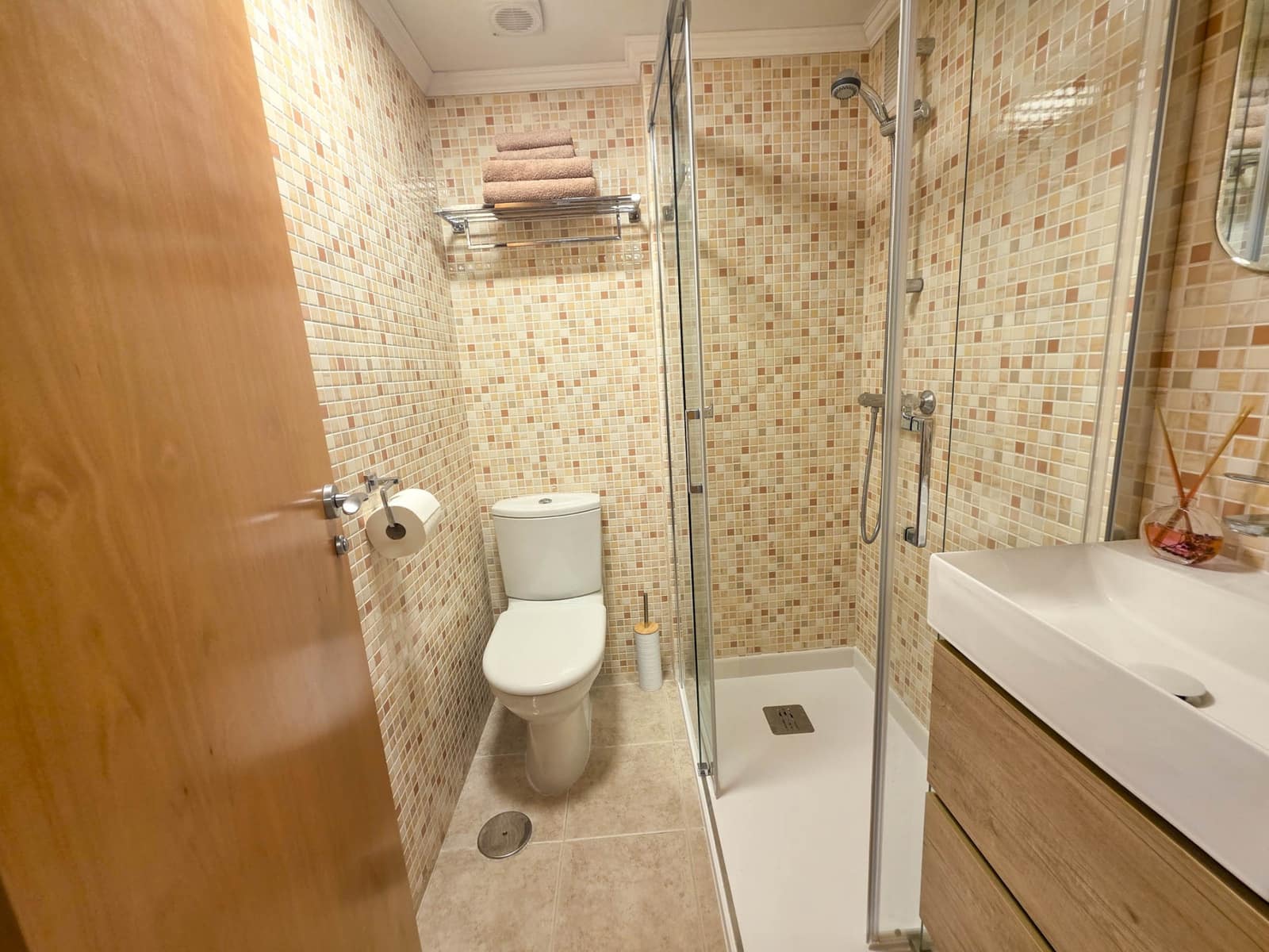 2 bedroom Apartment for sale in Casares with pool garage - € 249,900 (Ref: 8988192)