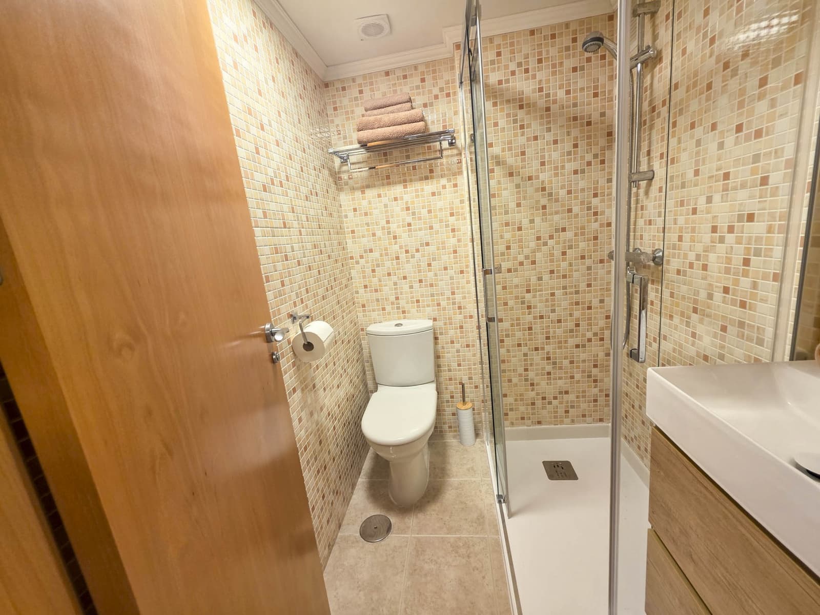 2 bedroom Apartment for sale in Casares with pool garage - € 249,900 (Ref: 8988192)