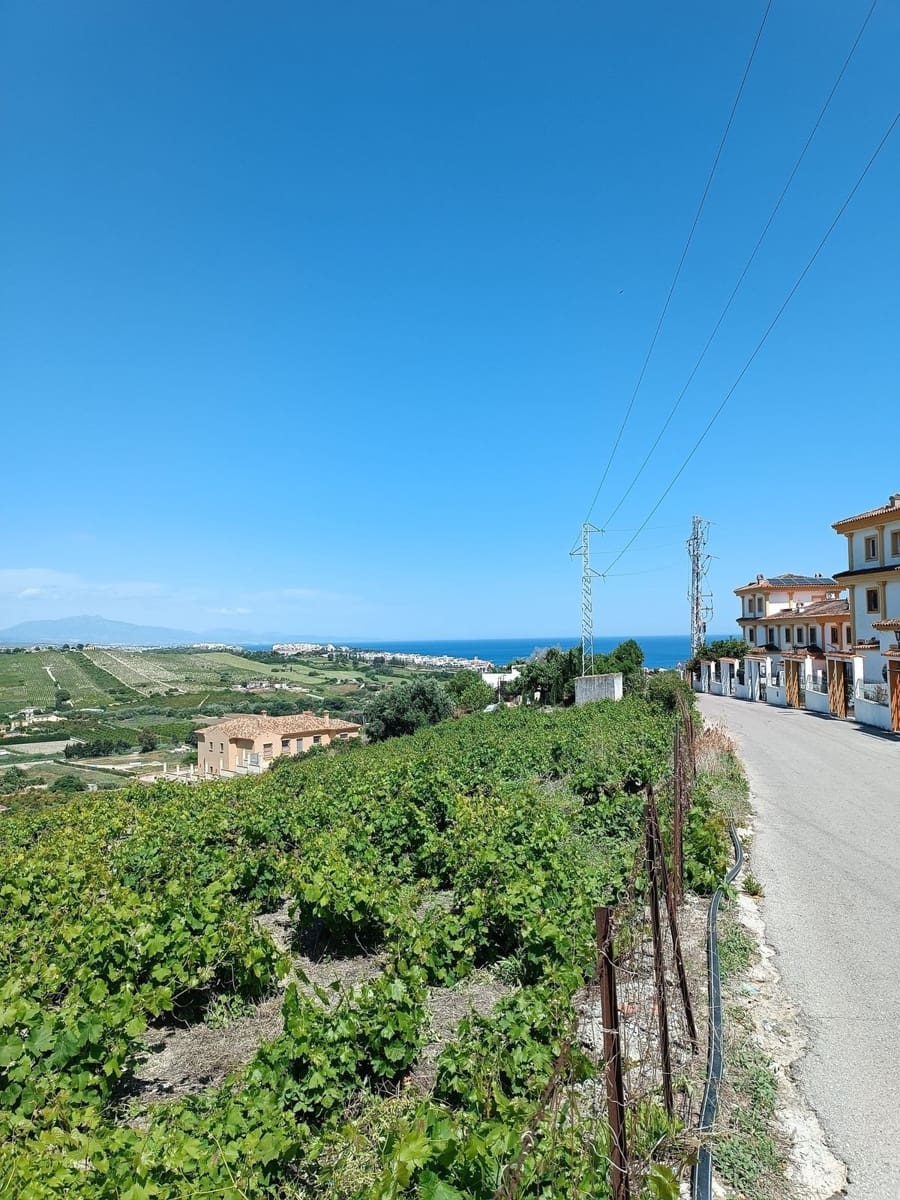 2 soveværelse Semi-Rækkehus til salg i Manilva med swimmingpool - € 349.000 (Ref: 8988194)