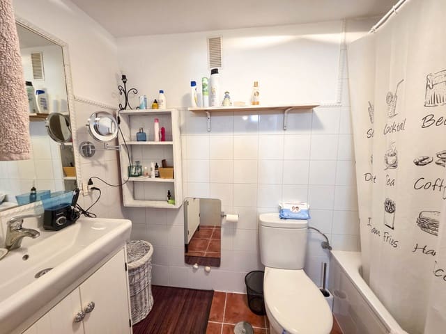 2 bedroom Apartment for sale in Marina de Casares, Casares with pool - € 242,000 (Ref: 9012409)