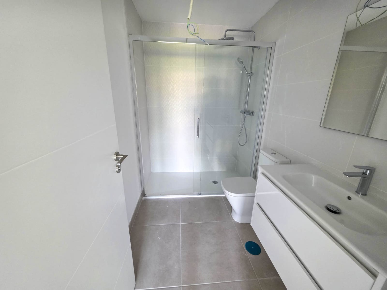 2 soverom Leilighet til salgs i Estepona med svømmebasseng garasje - € 369 000 (Ref: 9012410)