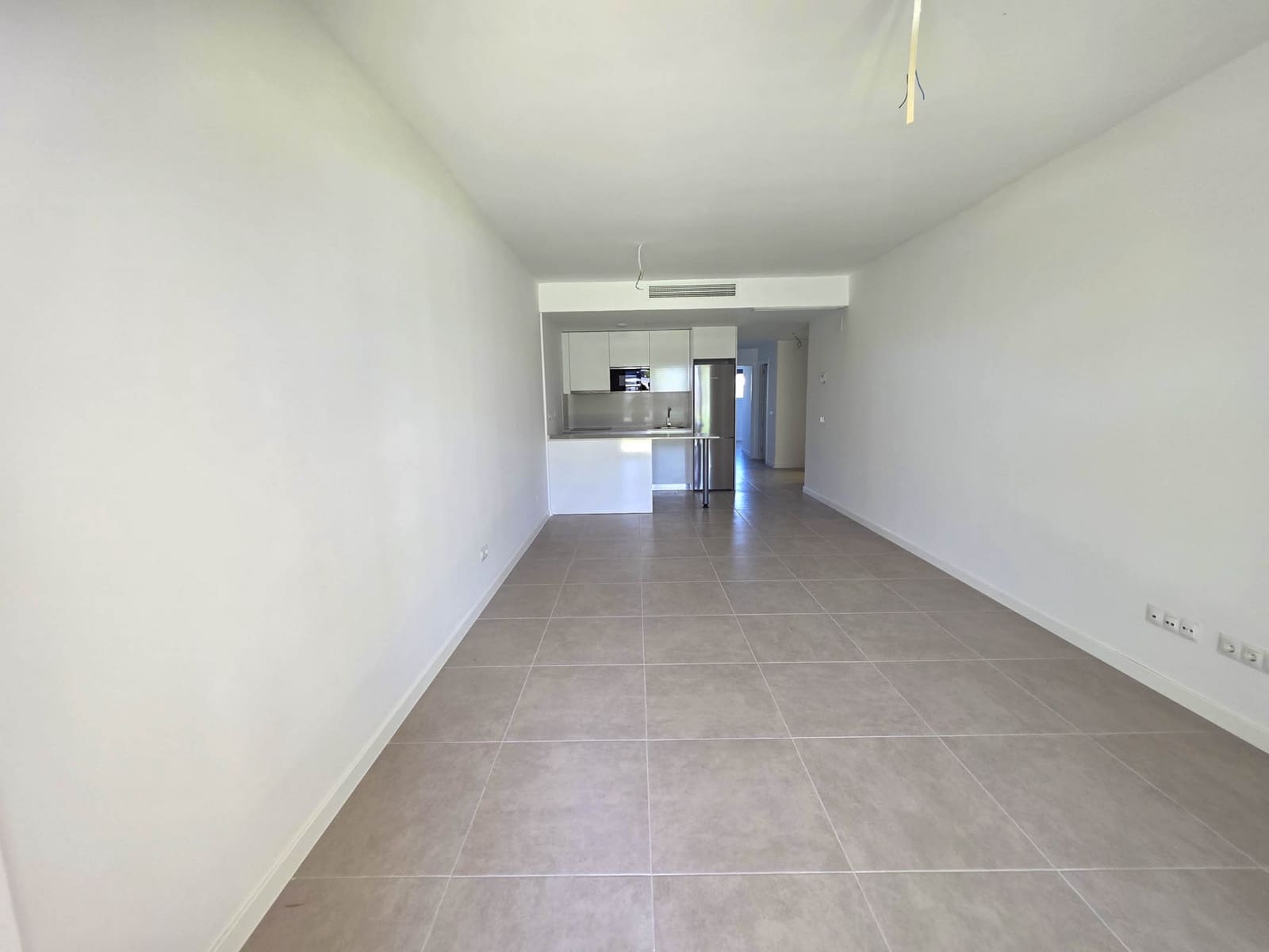 2 soverom Leilighet til salgs i Estepona med svømmebasseng garasje - € 369 000 (Ref: 9012410)