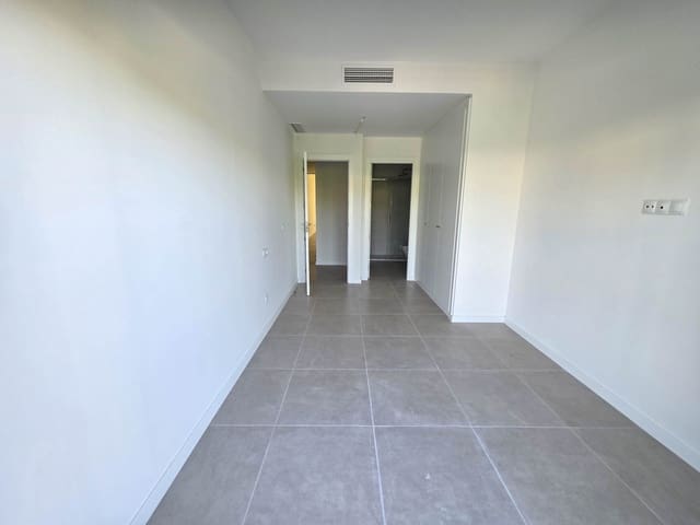 2 soverom Leilighet til salgs i Estepona med svømmebasseng garasje - € 369 000 (Ref: 9012410)