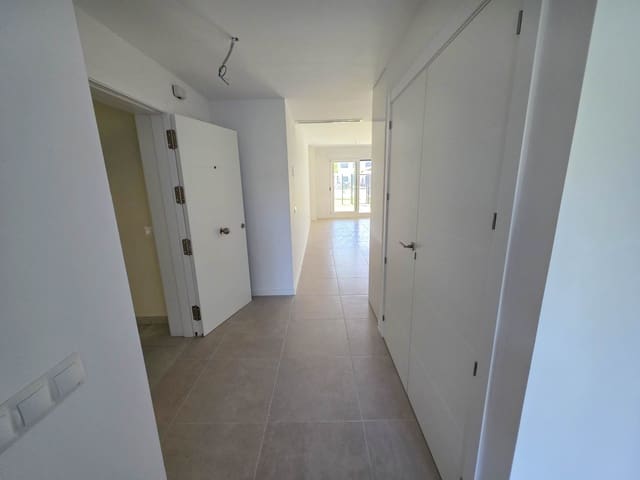 2 soverom Leilighet til salgs i Estepona med svømmebasseng garasje - € 369 000 (Ref: 9012410)