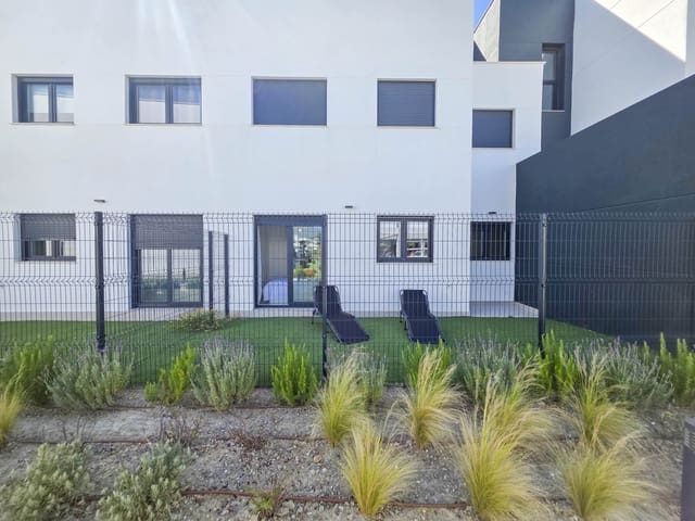 3 bedroom Apartment for sale in Estepona with pool garage - € 385,000 (Ref: 9012411)