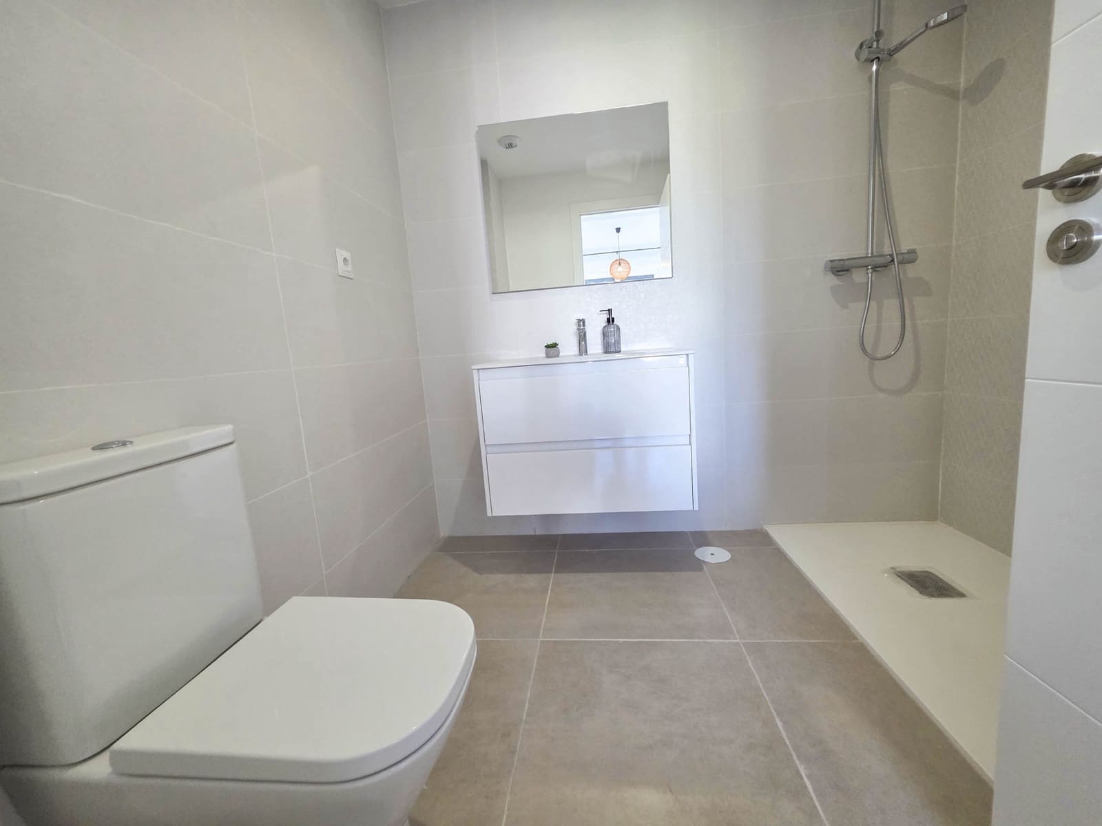 3 soveværelse Lejlighed til salg i Estepona med swimmingpool garage - € 385.000 (Ref: 9012411)