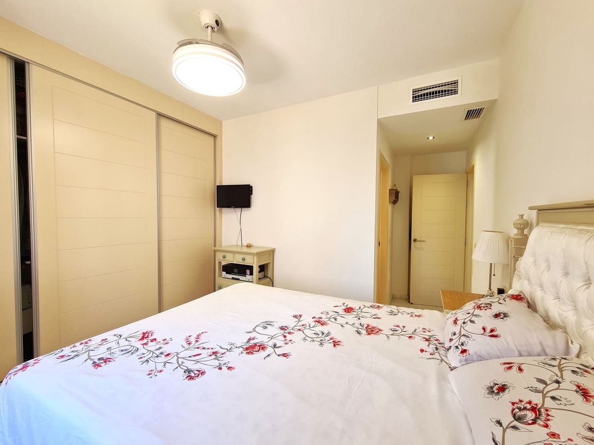 2 soveværelse Lejlighed til salg i Estepona med swimmingpool garage - € 249.000 (Ref: 9017411)