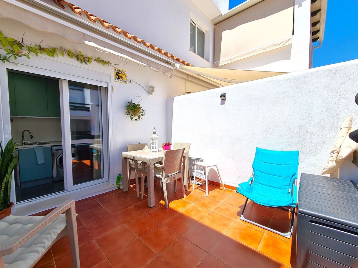 2 soveværelse Lejlighed til salg i Estepona med swimmingpool garage - € 249.000 (Ref: 9017411)