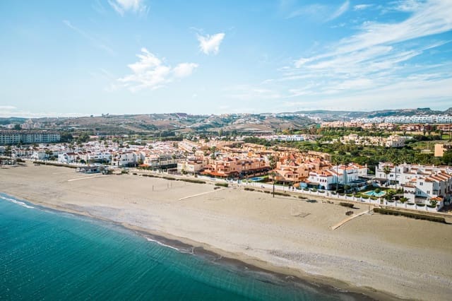 2 soveværelse Byhus til salg i Marina de Casares, Casares med swimmingpool - € 460.000 (Ref: 9020808)
