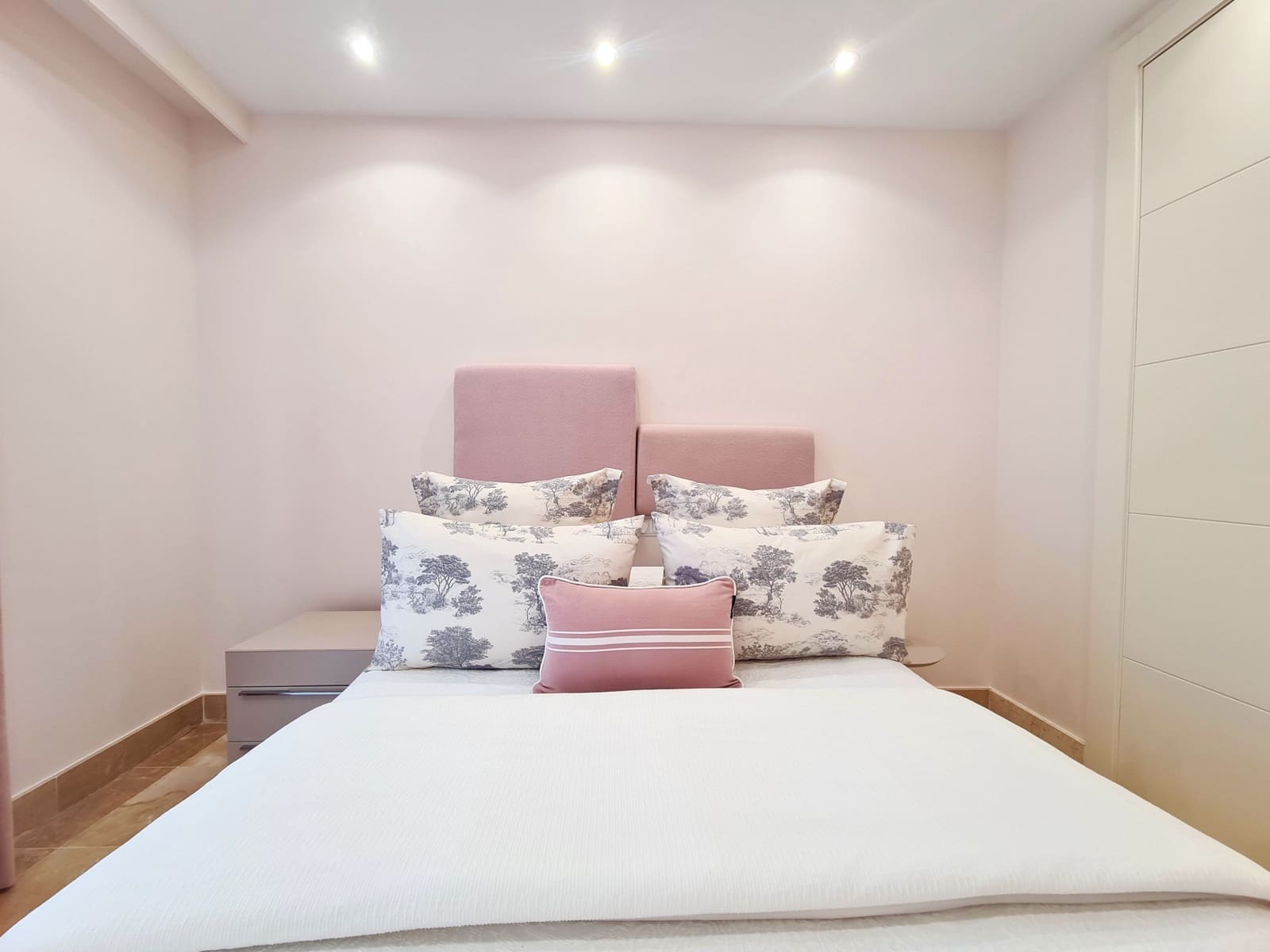 3 soveværelse Lejlighed til salg i Manilva med swimmingpool garage - € 398.000 (Ref: 9031278)