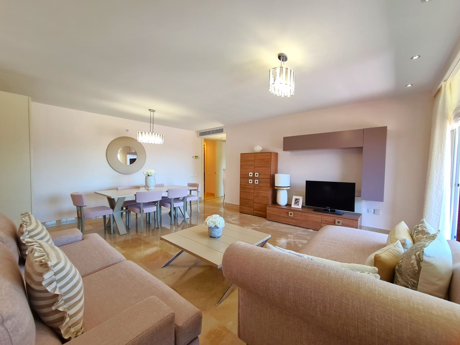 3 soveværelse Lejlighed til salg i Manilva med swimmingpool garage - € 398.000 (Ref: 9031278)