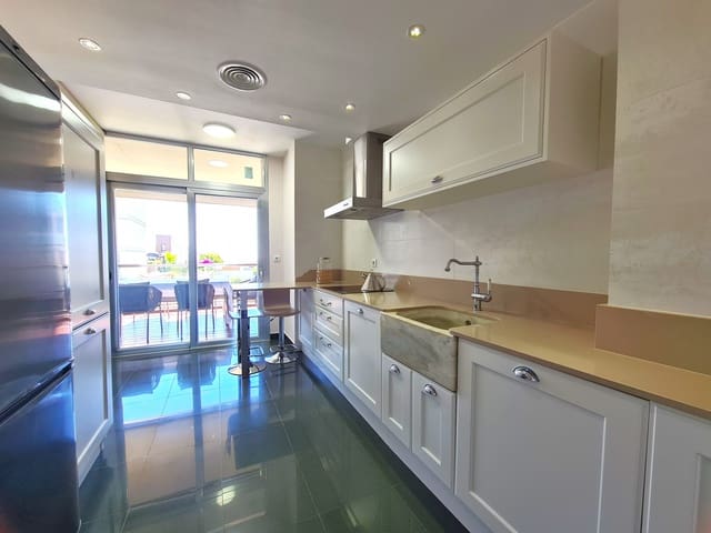 3 chambre Appartement à vendre à Manilva avec piscine garage - 398 000 € (Ref: 9031278)