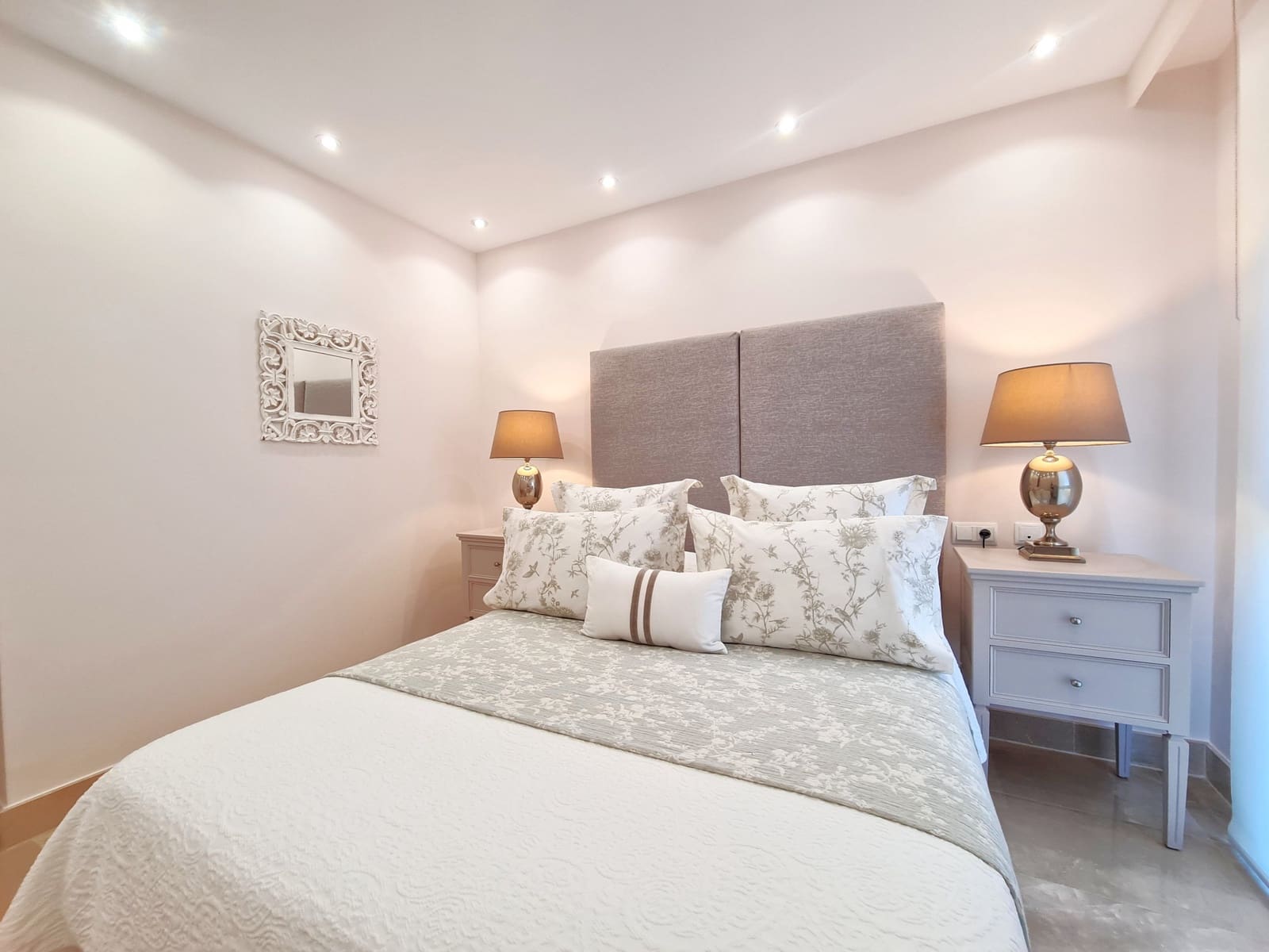 3 soveværelse Lejlighed til salg i Manilva med swimmingpool garage - € 398.000 (Ref: 9031278)