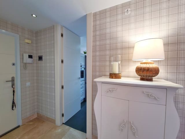 3 sovrum Lägenhet till salu i Manilva med pool garage - 398 000 € (Ref: 9031278)