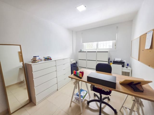 2 bedroom Apartment for sale in San Luis de Sabinillas, Manilva with garage - € 199,900 (Ref: 9034376)