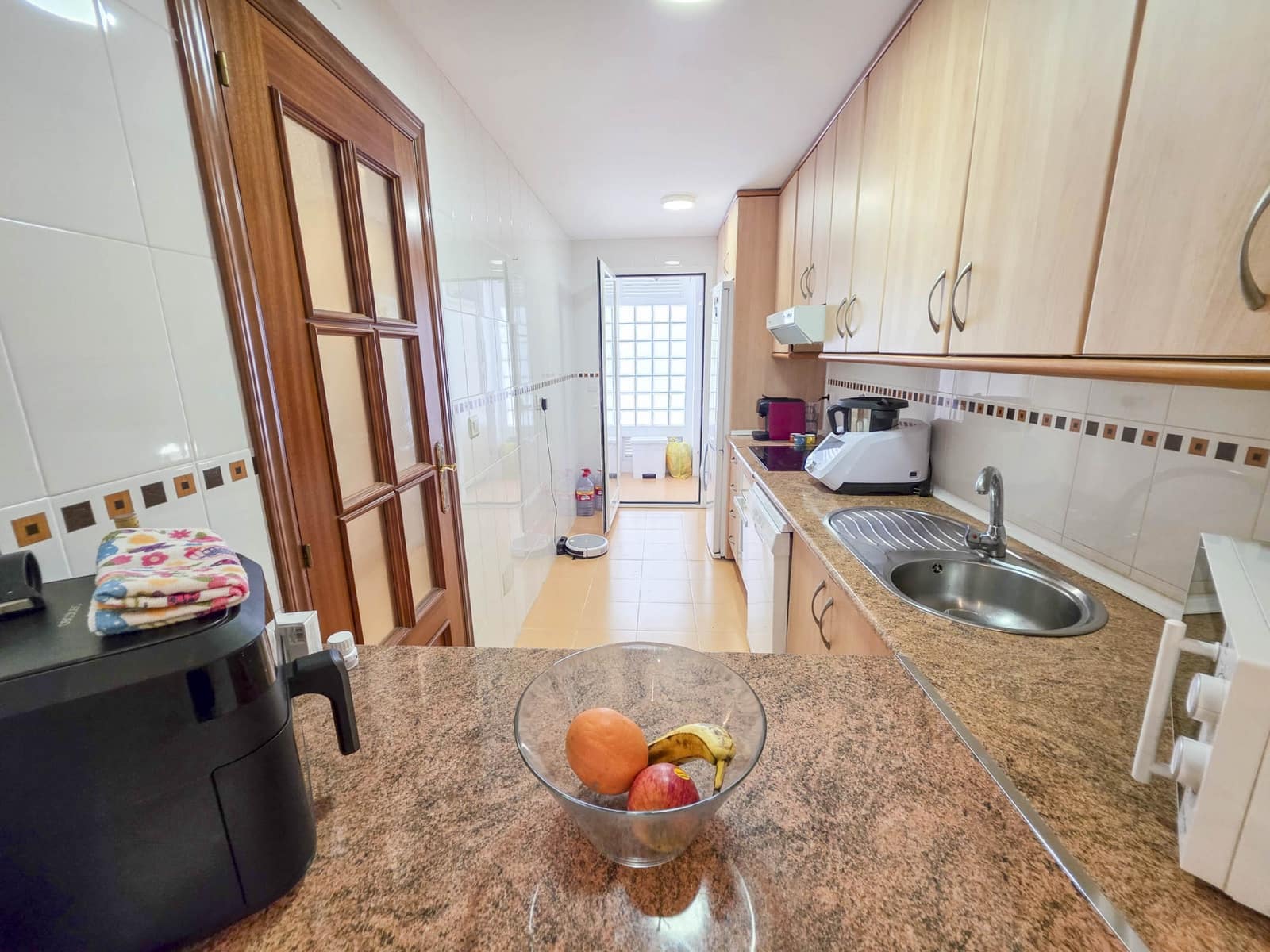 2 bedroom Apartment for sale in San Luis de Sabinillas with garage - € 199,900 (Ref: 9034376)