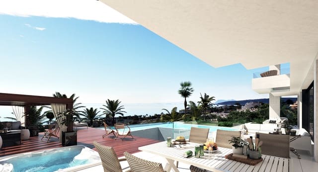 Chalet de 4 habitaciones en Casares en venta con piscina garaje - 2.945.000 € (Ref: 9060322)