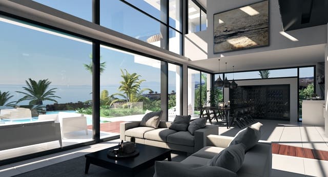 Chalet de 4 habitaciones en Casares en venta con piscina garaje - 2.945.000 € (Ref: 9060322)