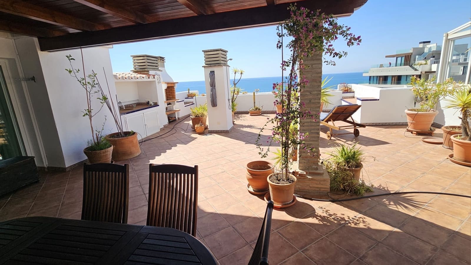 3 soverom Penthouse til salgs i Estepona med svømmebasseng garasje - € 865 000 (Ref: 9065094)