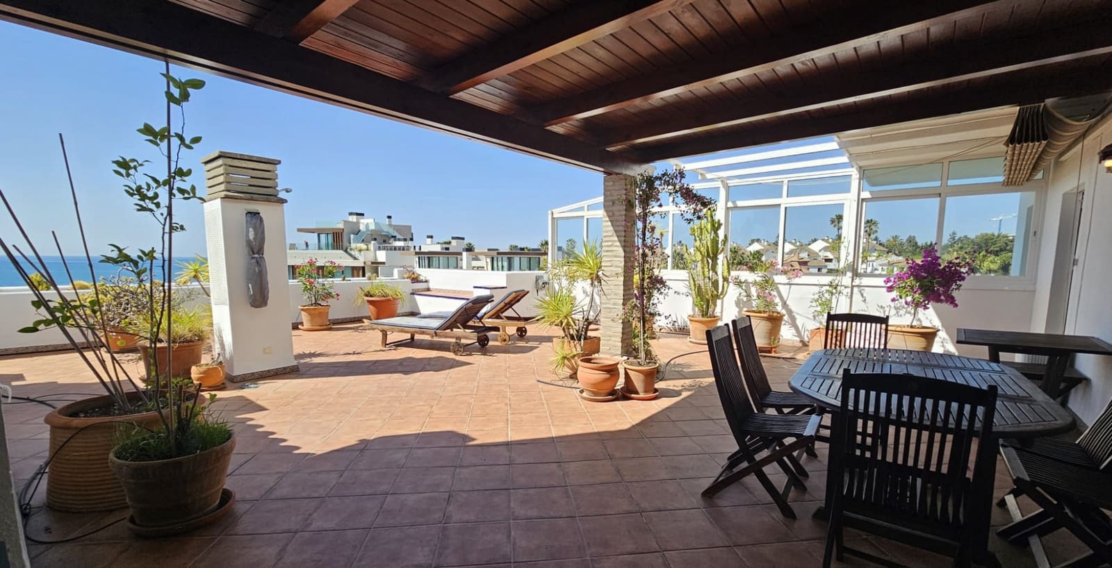 3 soverom Penthouse til salgs i Estepona med svømmebasseng garasje - € 865 000 (Ref: 9065094)