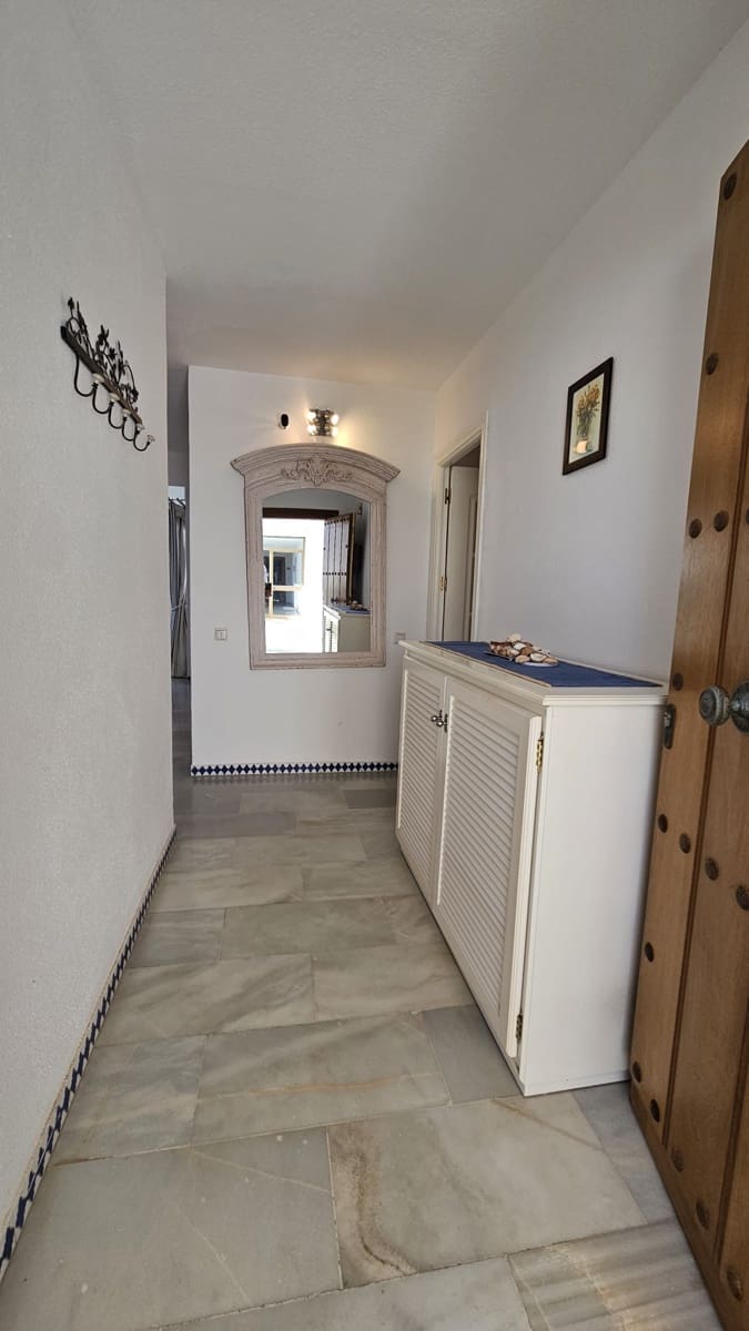 3 soverom Penthouse til salgs i Estepona med svømmebasseng garasje - € 865 000 (Ref: 9065094)