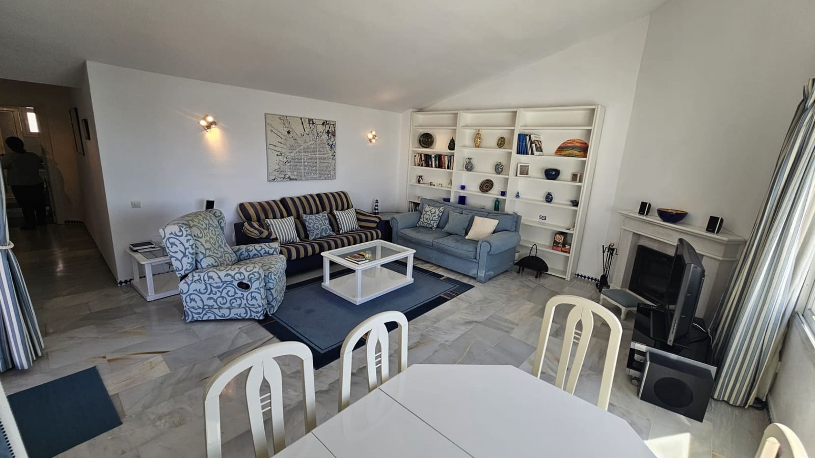 3 soverom Penthouse til salgs i Estepona med svømmebasseng garasje - € 865 000 (Ref: 9065094)