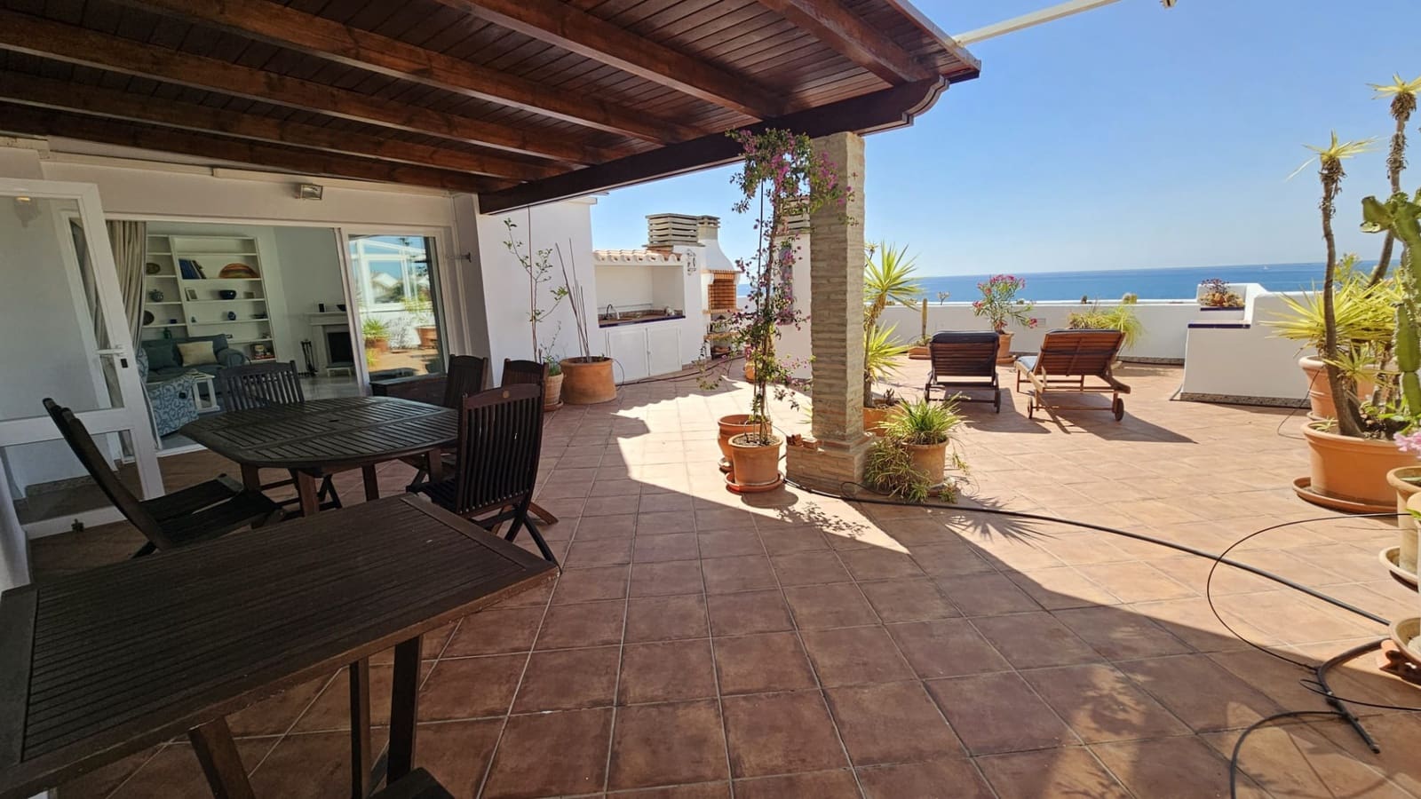 3 soverom Penthouse til salgs i Estepona med svømmebasseng garasje - € 865 000 (Ref: 9065094)