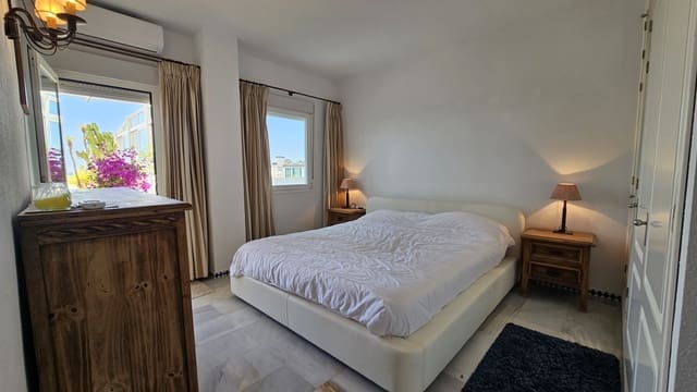 3 makuuhuone Kattohuoneisto myytävänä paikassa Guadalobón, Estepona mukana uima-altaan 
autotalli - 865 000 € (Ref: 9065094)